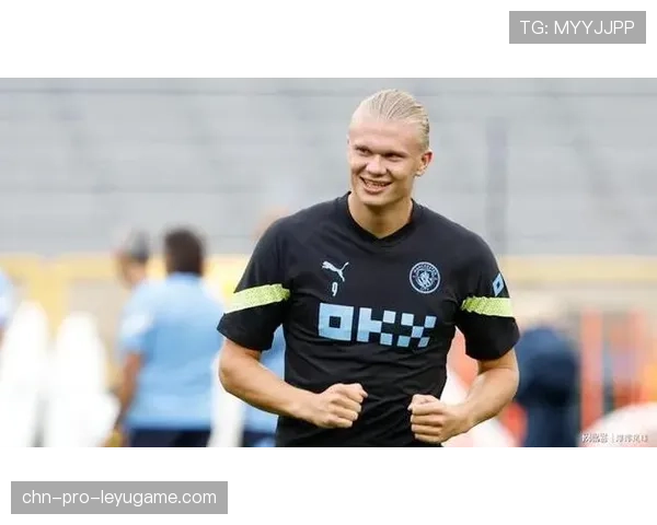 哈兰德梅开二度助曼城2比1领先,本赛季五大联赛双响5次居首,曼城队长哈兰德 哈兰德梅开二度助曼城2比1领先,本赛季五大联赛双响5次居首,曼城队长哈兰德